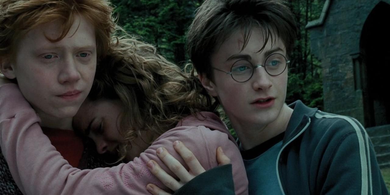 Harry Potter, hugging hermione, emma watson, rupert grint, Ranking the films of Alfonso Cuarón