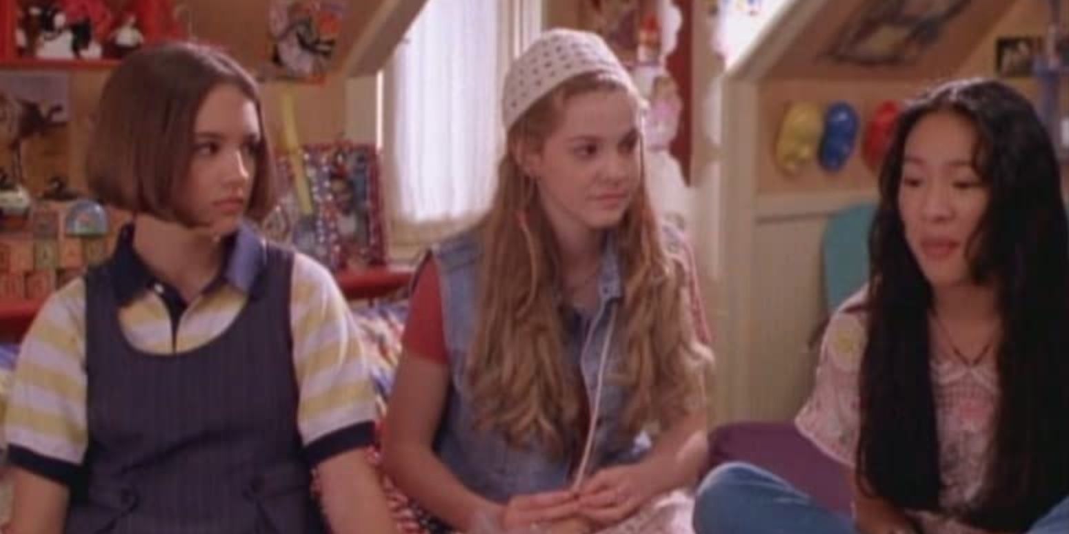 Rachael Leigh Cook, Tricia Joe, and Larisa Oleynik in 'The Baby-Sitters Club'