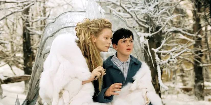 Jadis talking to Edmund in The Chronicles of Narnia: The Lion, the Witch, and the Wardrobe.