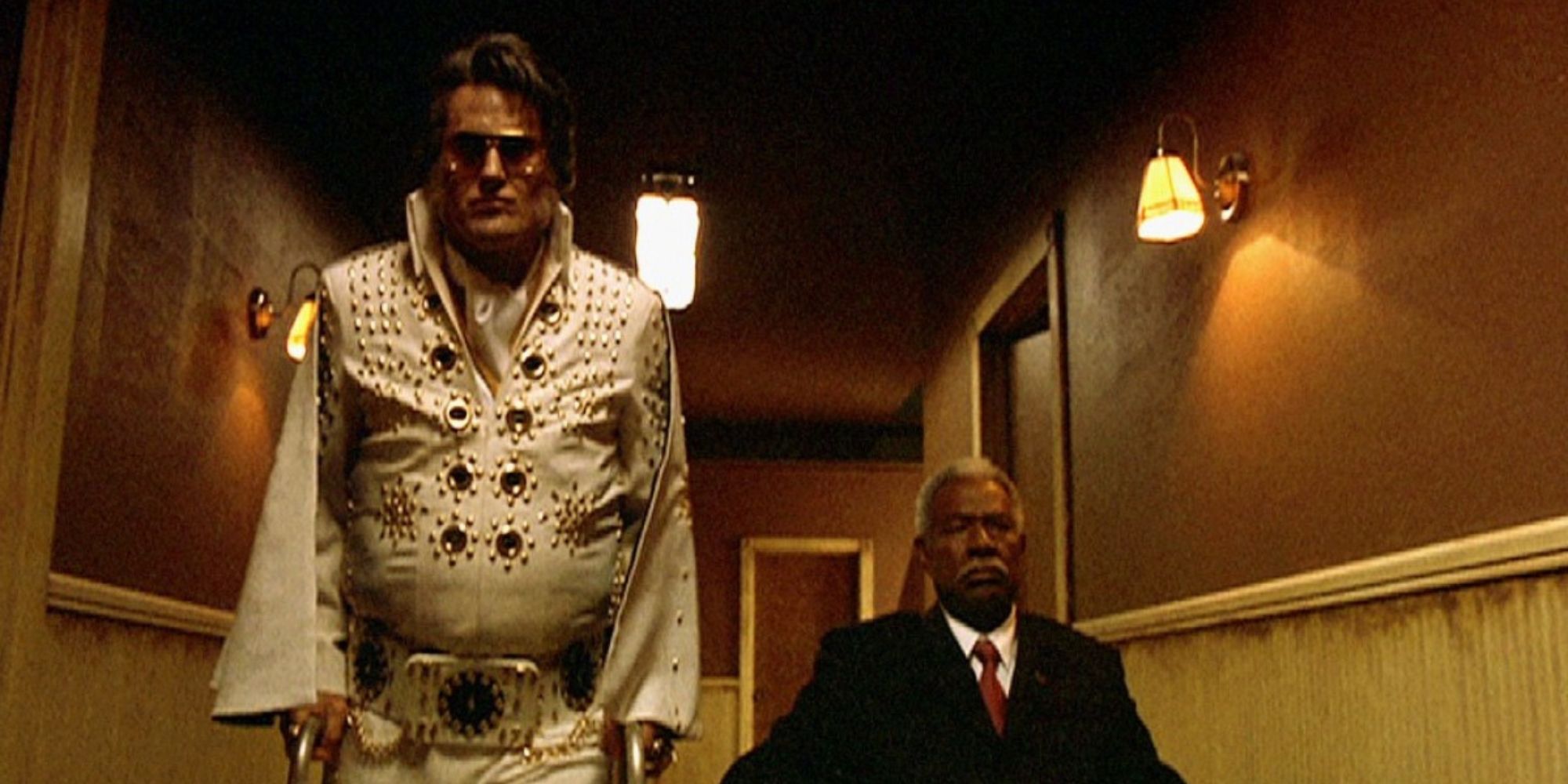 Bruce Campbell as Elvis and Ossie Davis as John F. Kennedy in Bubba Ho-tep (2002)