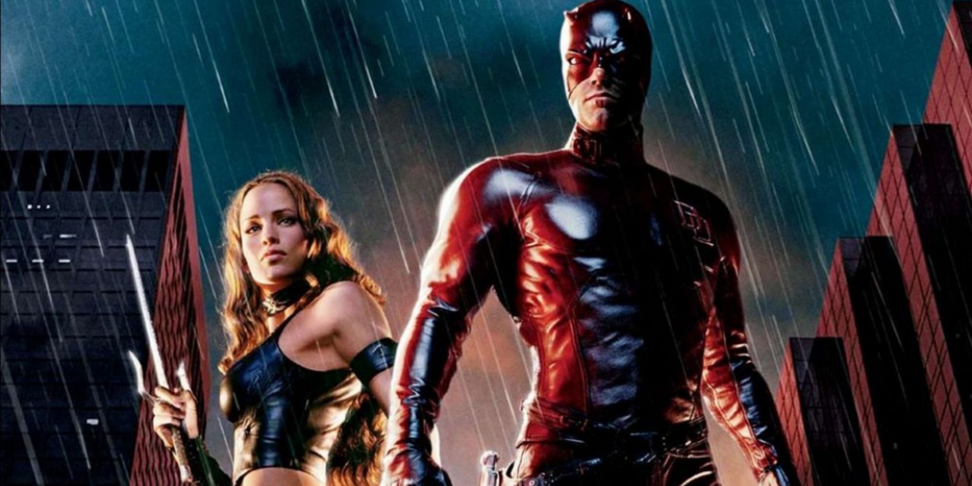 Elektra and Daredevil under the rain in the poster for Daredevil