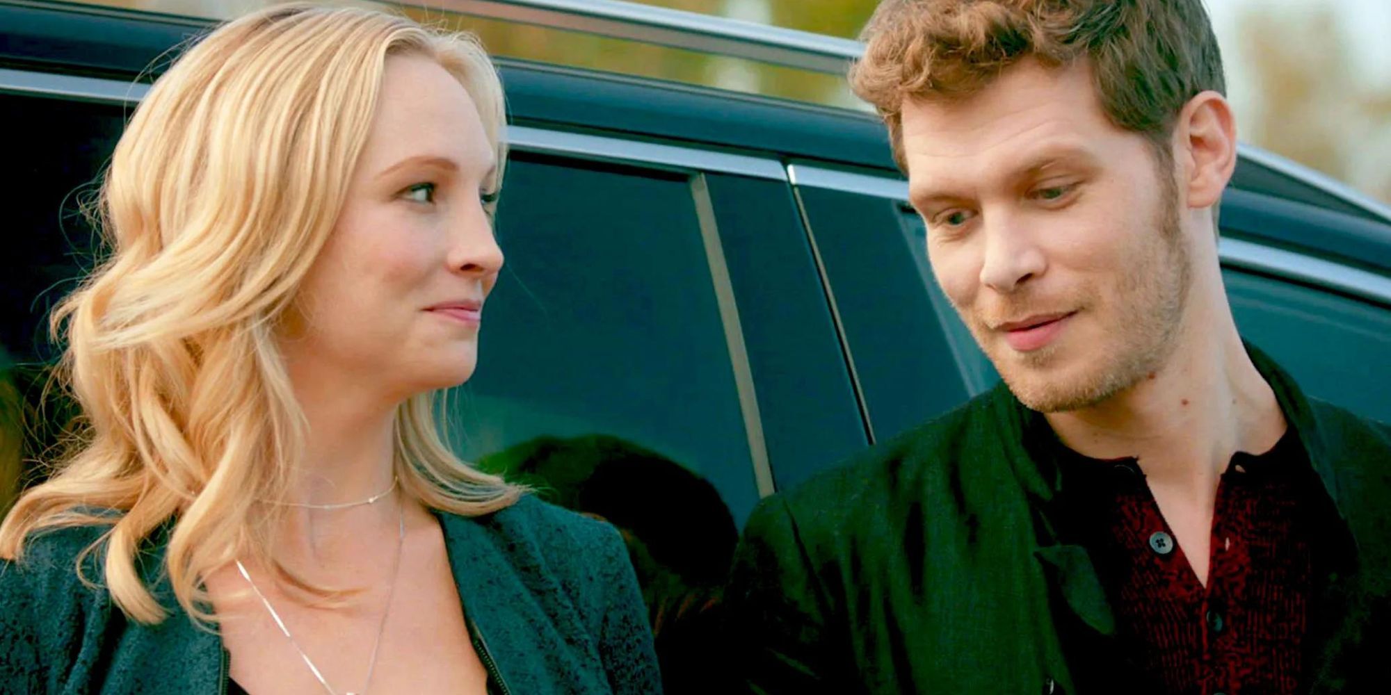 Klaus and Caroline from The Vampire Diaries talking to each other