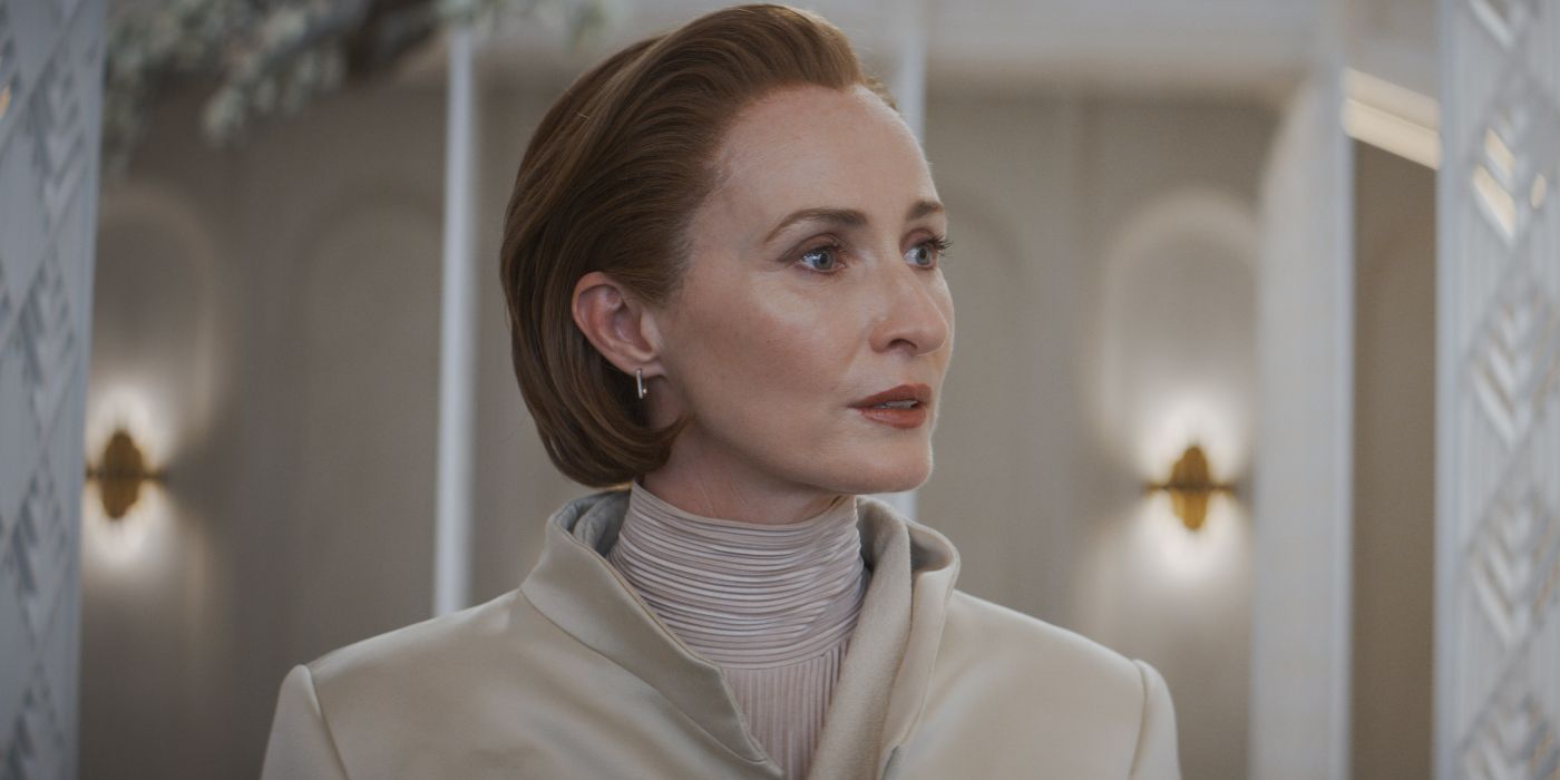 Genevieve O'Reilly as Mon Mothma in Andor Episode 4