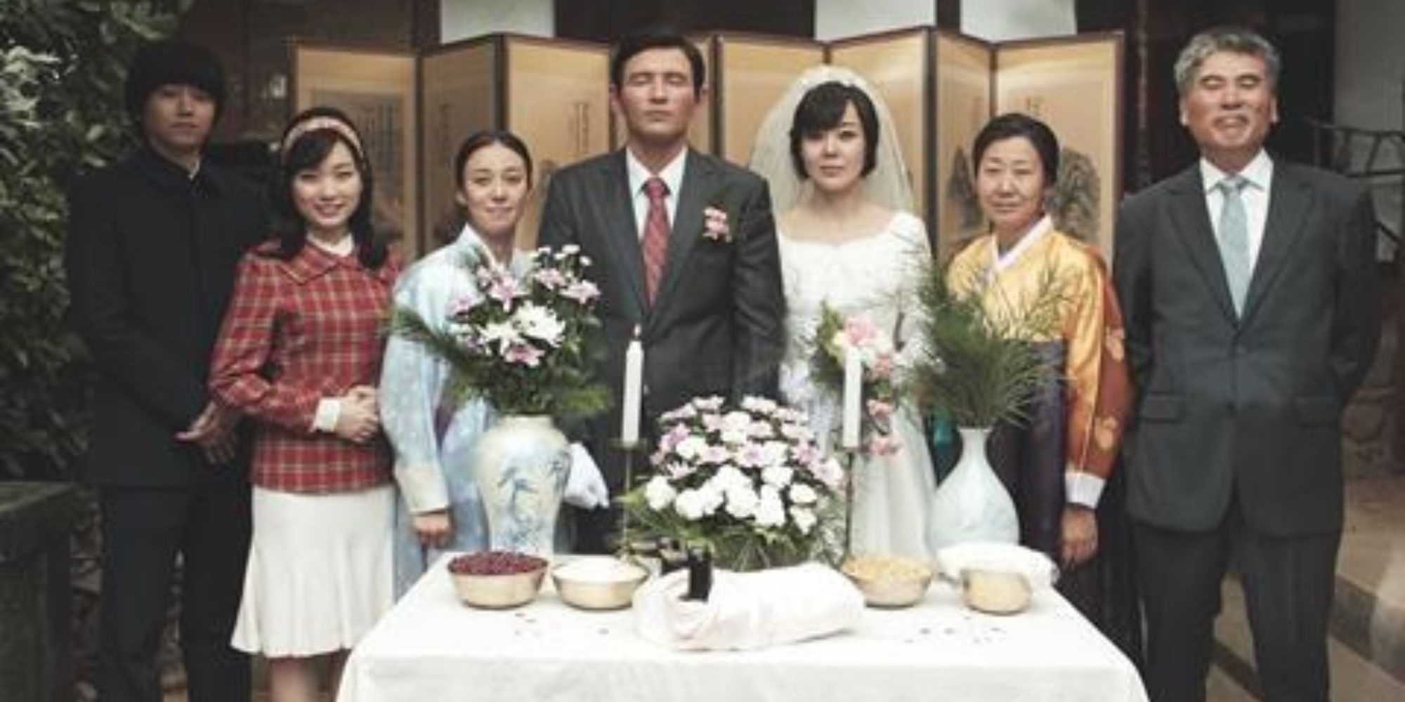 A South Korean family wedding picture