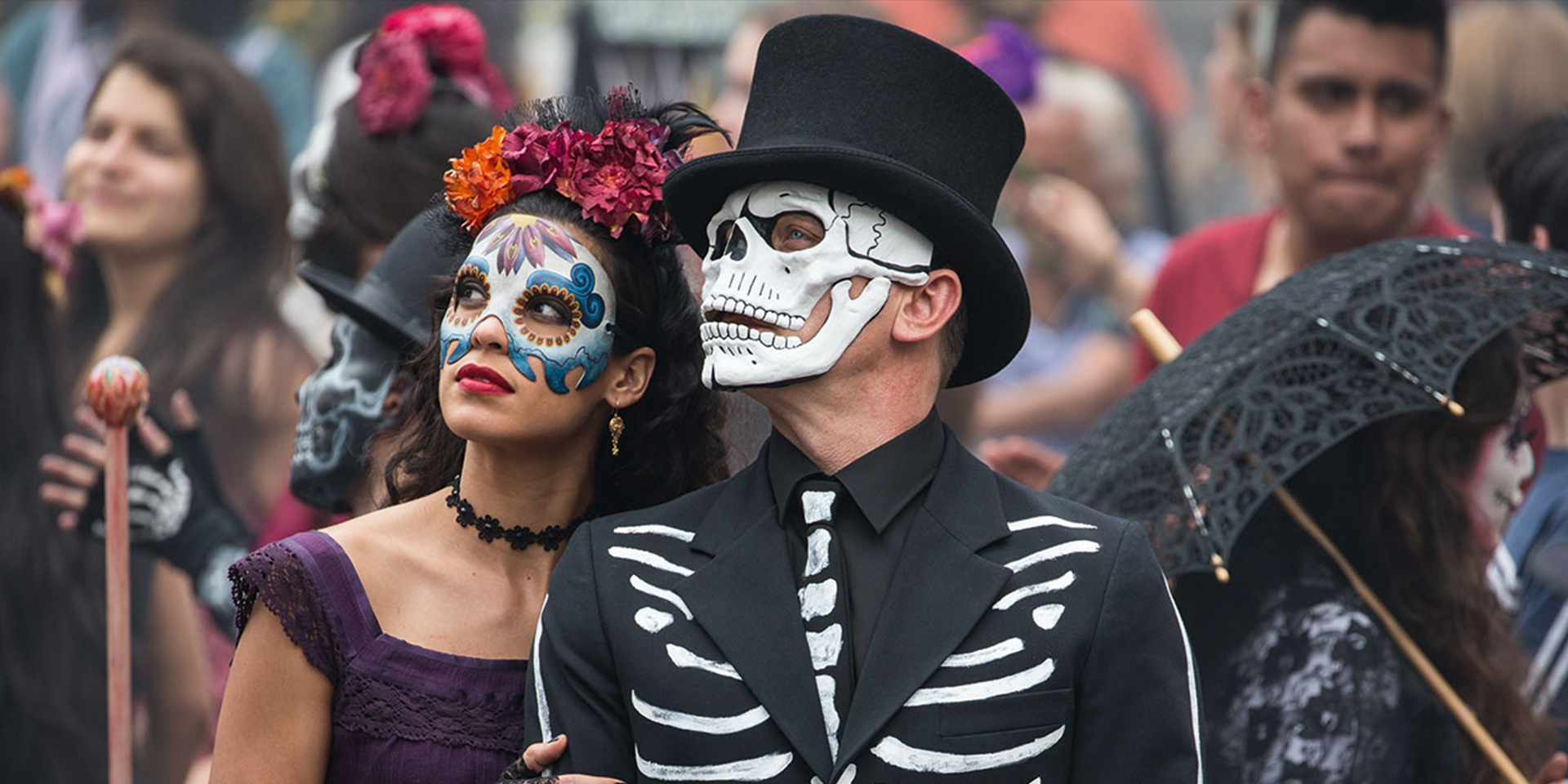 MI6 Agent James Bond and his partner attend the Day of the Dead festivities in Mexico.
