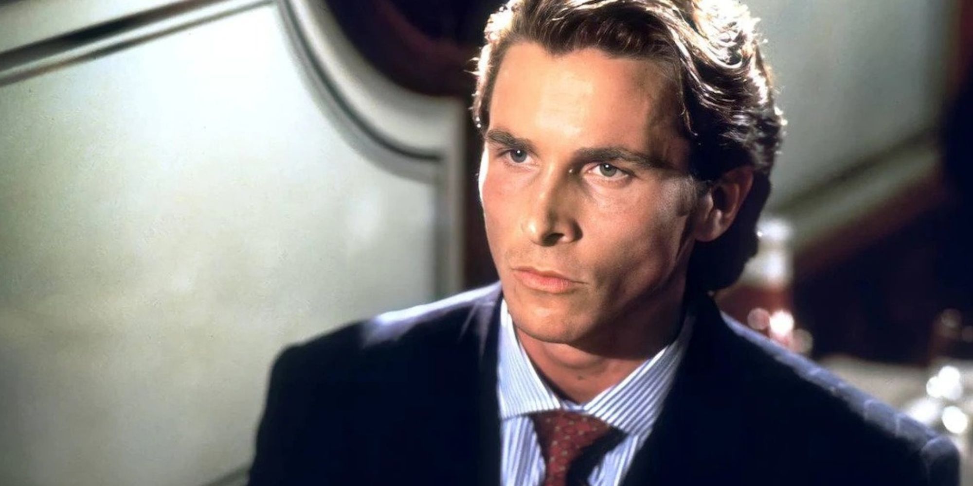 Christian Bale interpreta a Patrick Bateman en American Psycho