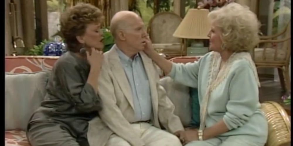 Betty White và Rue McClanahan trong The Golden Girls