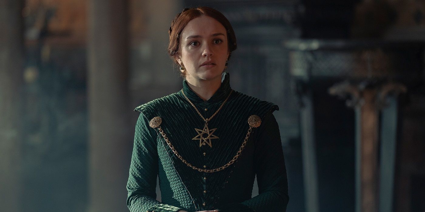 Gold collar necklace worn by Young Princess Rhaenyra Targaryen (Milly  Alcock) in House of the Dragon (Season 1 Episode 1) | Spotern