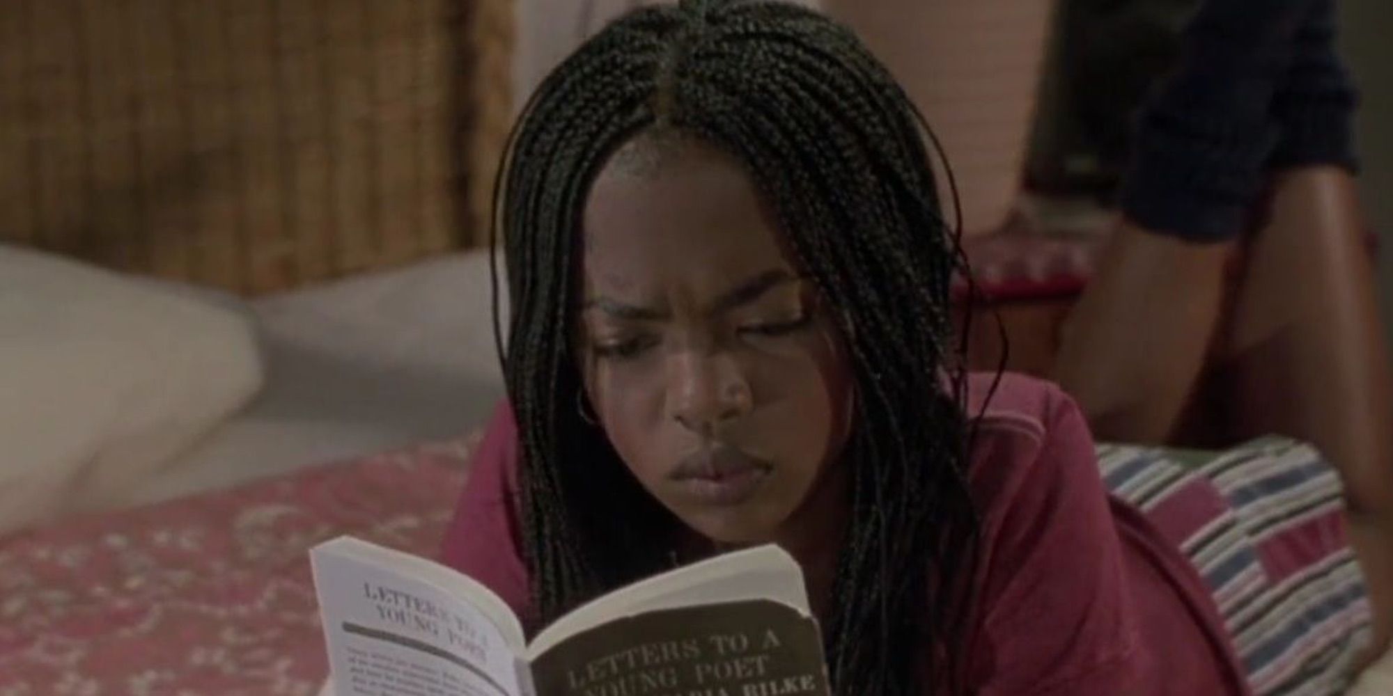 Lauryn Hill reading a book in Sister Act 2_ Back in The Habit