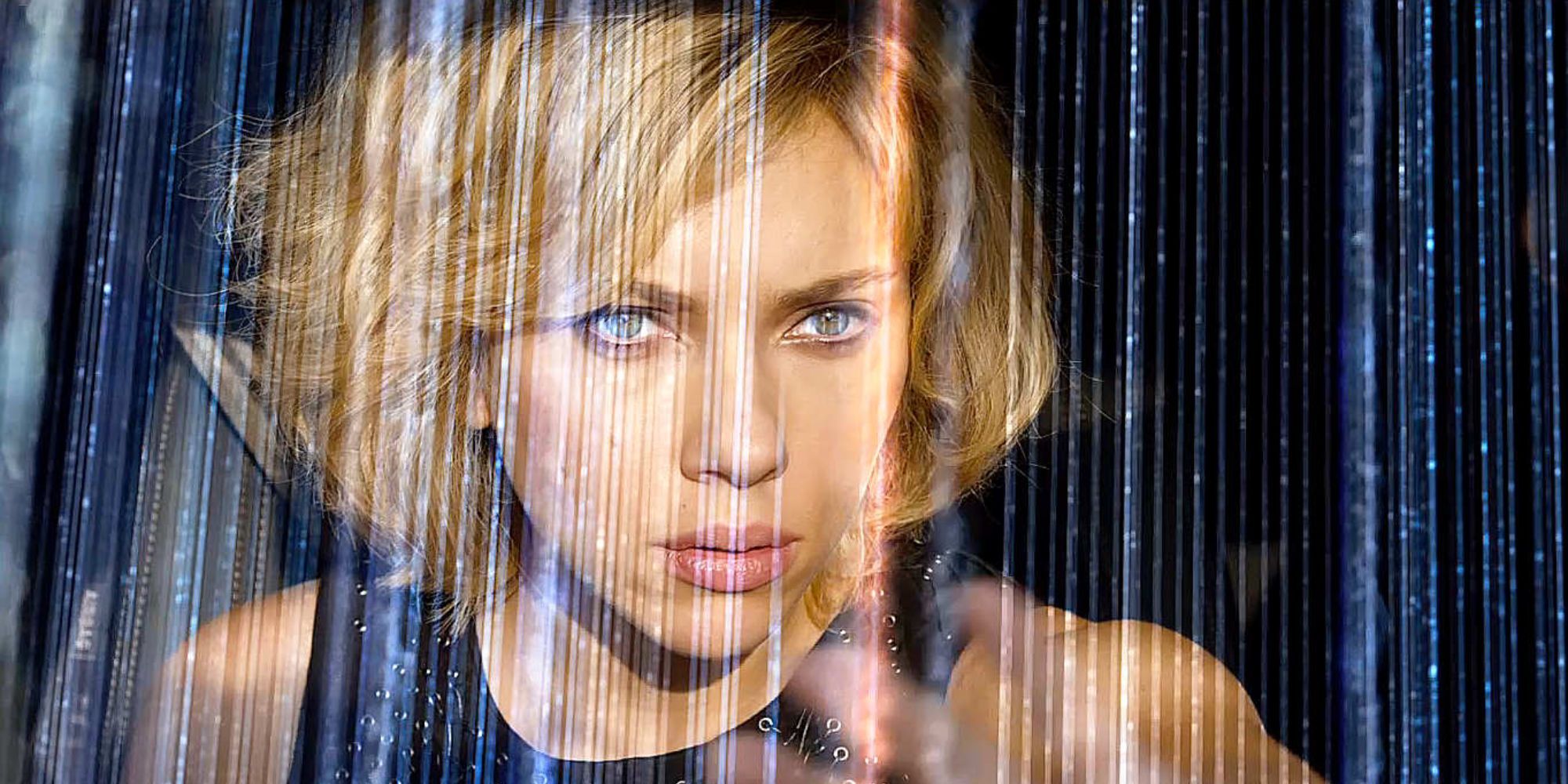 Lucy (Scarlet Johansson) manipulating reality in the film Lucy.