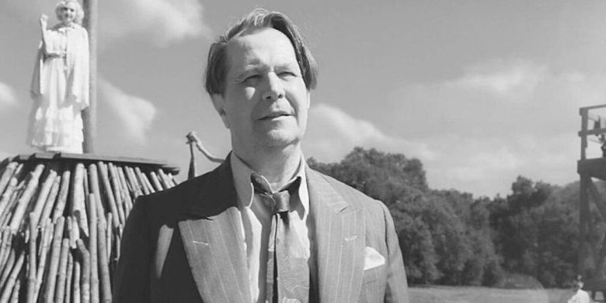 Gary Oldman as Mank in Mank.
