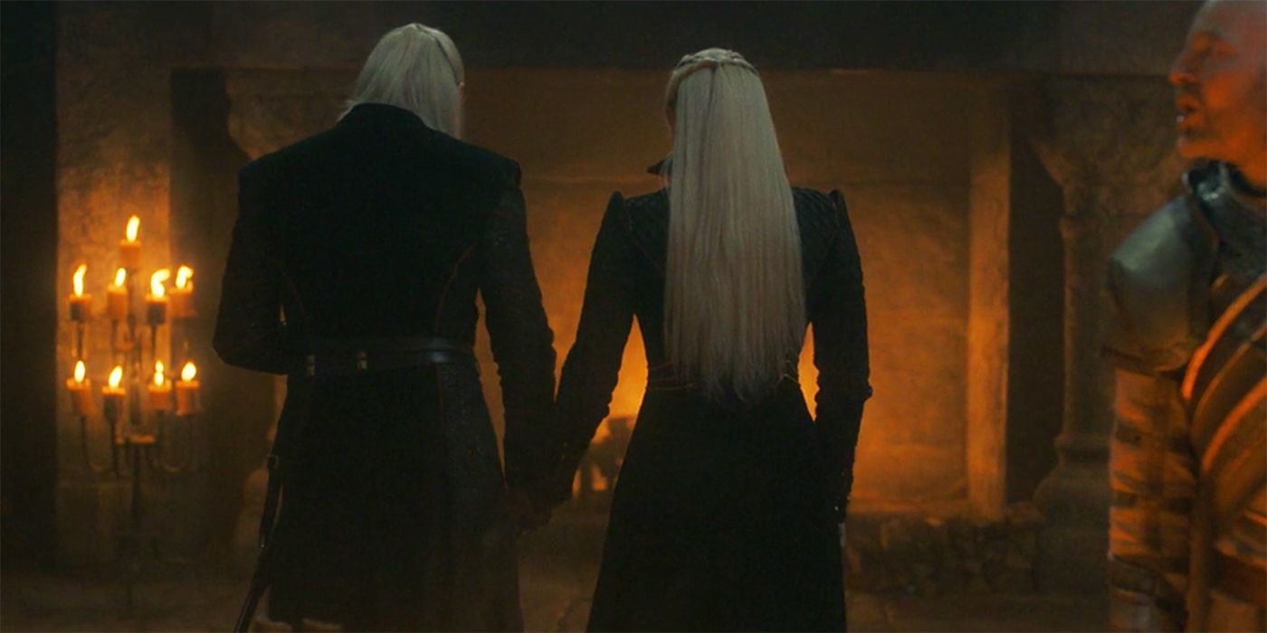 Matt Smith (Daemon Targaryen) annonce à Emma D'Arcy (Rhaenyra) la mort de son fils dans La Maison du Dragon.