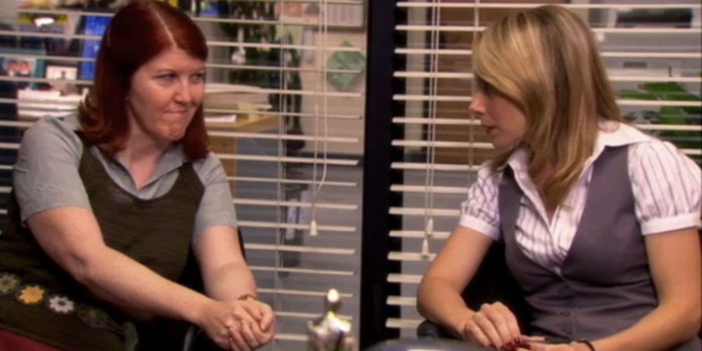 Kate Flannery as Meredith Palmer and Amy Ryan as Holly Flax talk together in The Office.