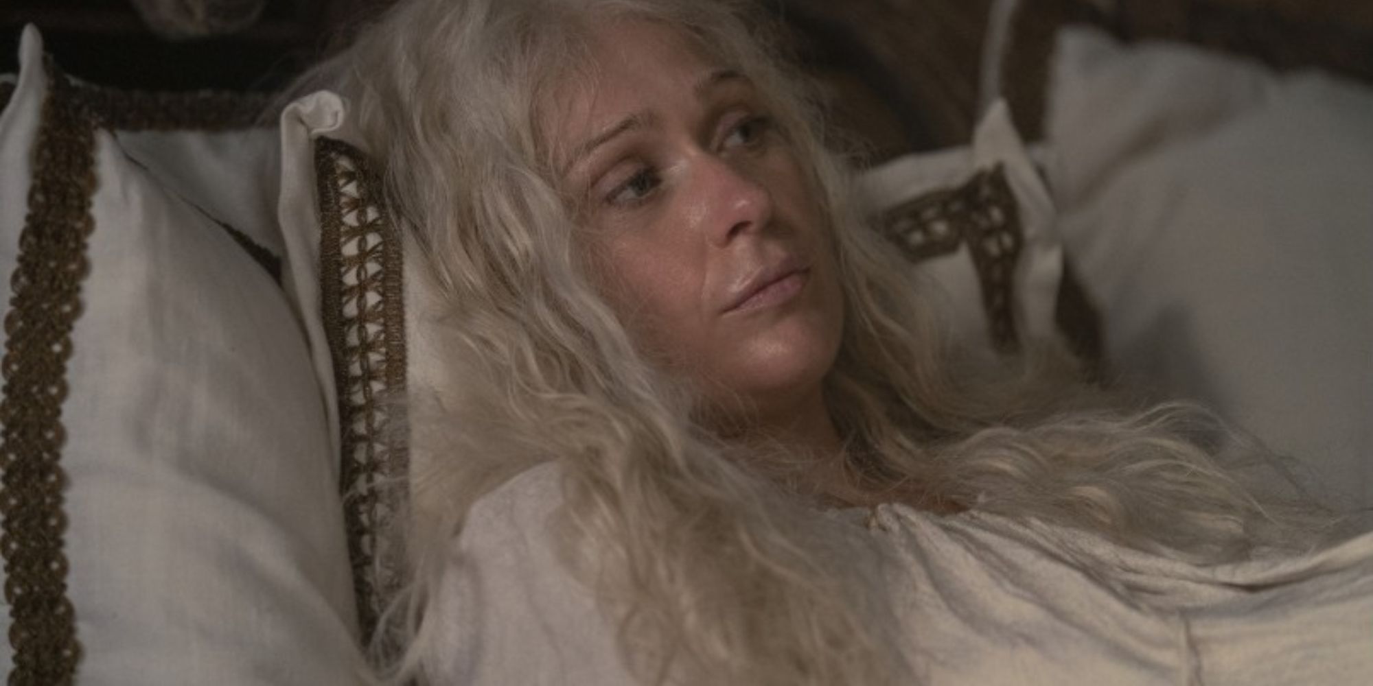 Sian Brooke as Aemma Arryn in bed in House of the Dragon