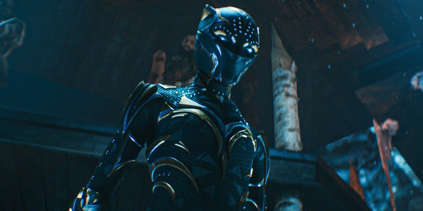 Shuri con el traje de Black Panther en Wakanda Forever.