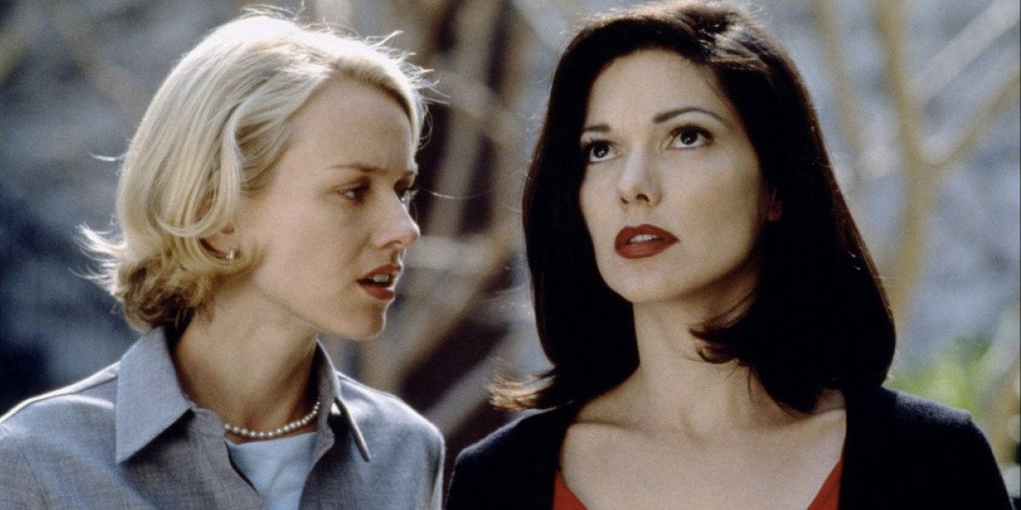 Naomi Watts as Betty Elms talking to Laura Harring as Rita in 'Mulholland Drive'