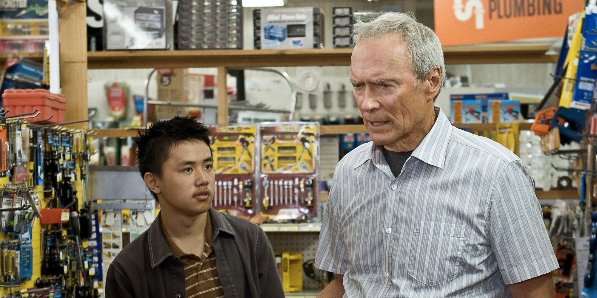 Bee Vang e Clint Eastwood em Gran Turino