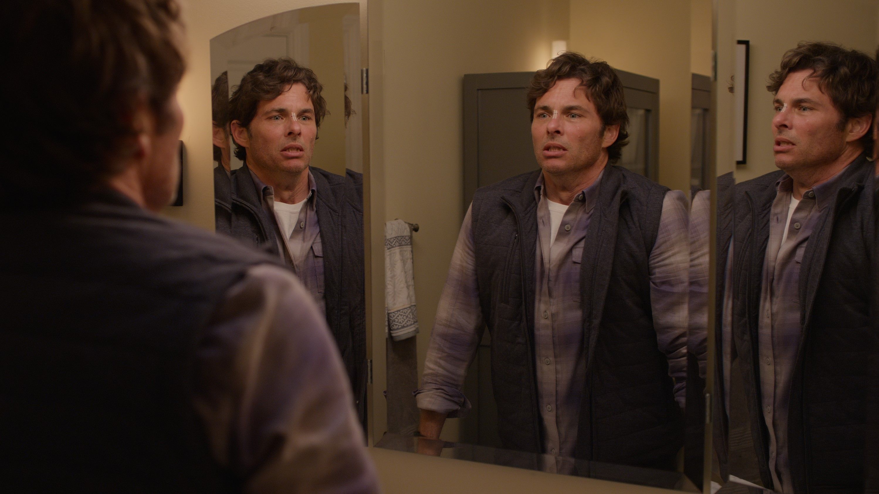 Dead to Me-Season 3 Episode 2-James Marsden-mirror