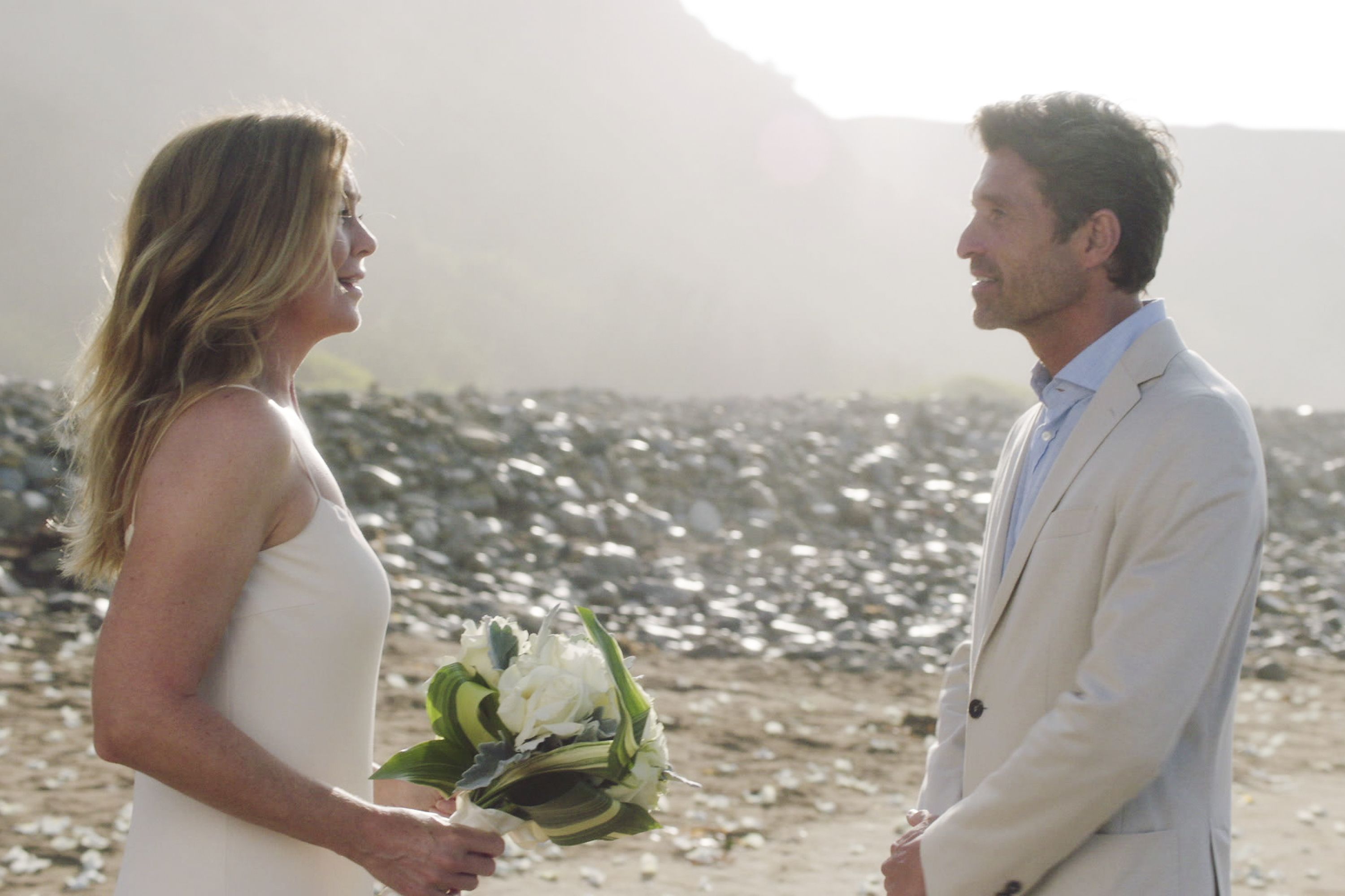 Ellen Pompeo as Meredith Grey and Patrick Dempsey as Derek Shepherd in Grey's Anatomy Season 17 Episode 13