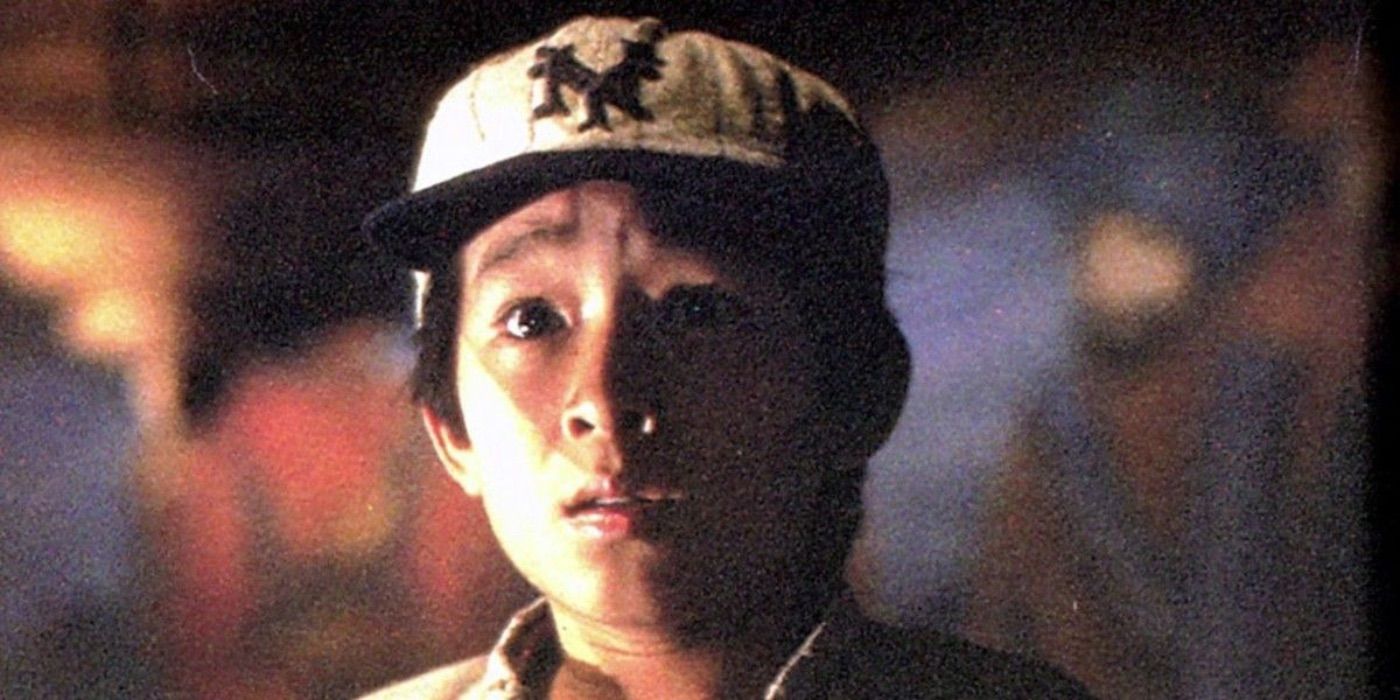 Ke Huy Quan dans Indiana Jones et le Temple Maudit.