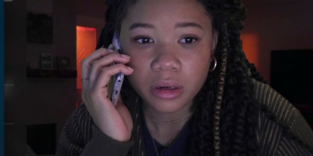 Storm Reid as June, on an iPhone, in Missing