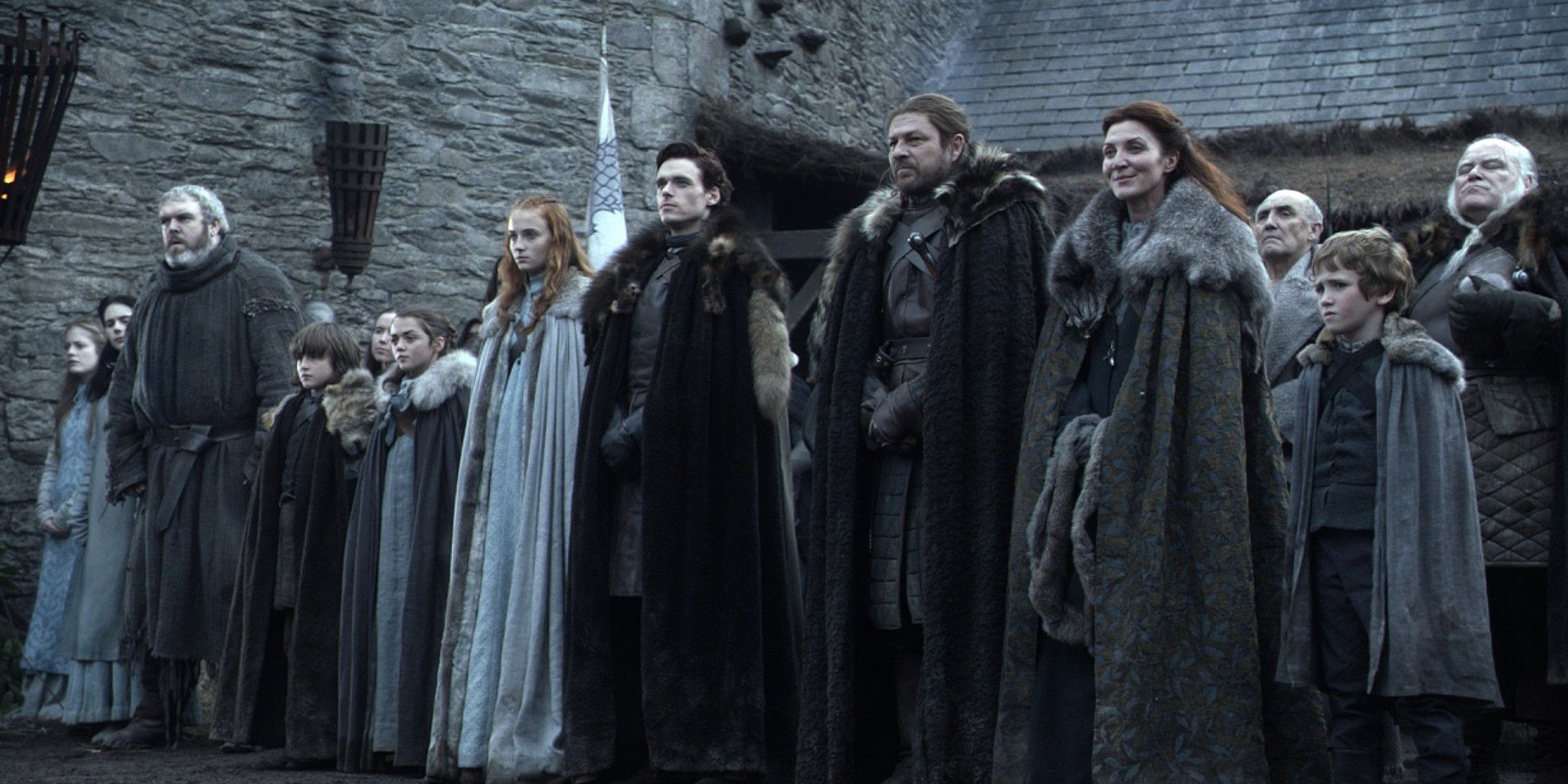 Michelle Fairley, Sean Bean, Richard Madden, Sophie Turner, Maisie Williams and Isaac Hempstead-Wright in Game of Thrones