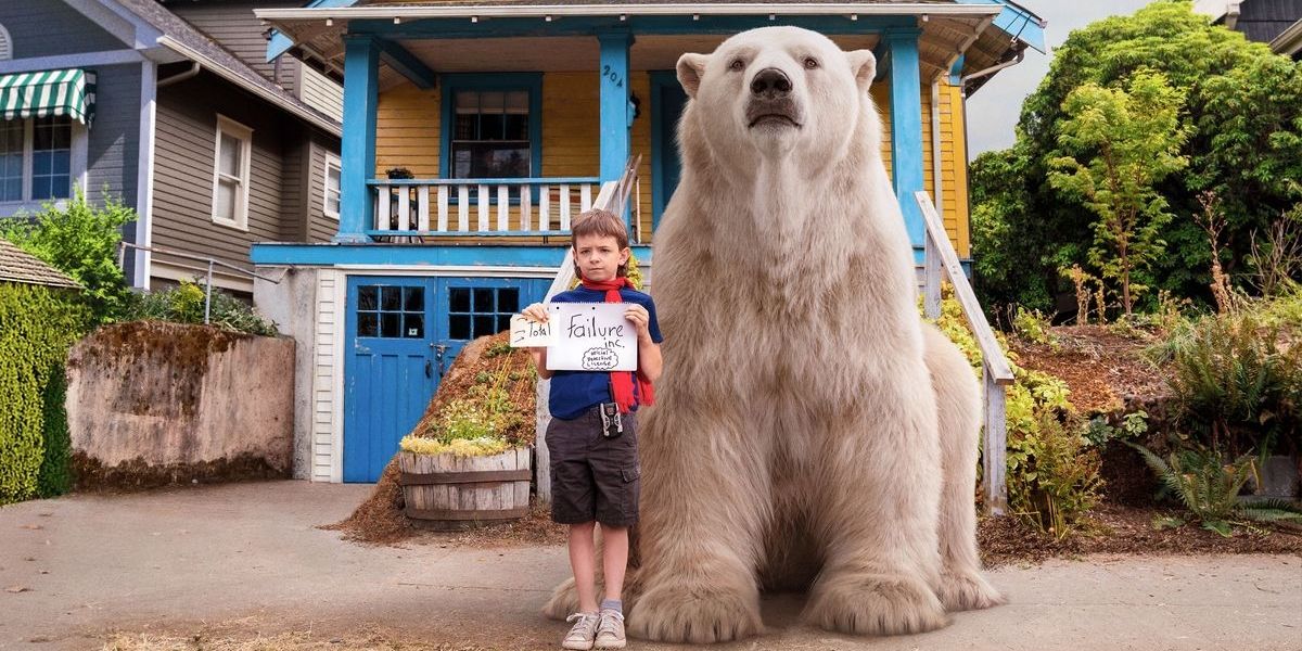 timmy échec winslow fegley agence de détective ours polaire devant la maison