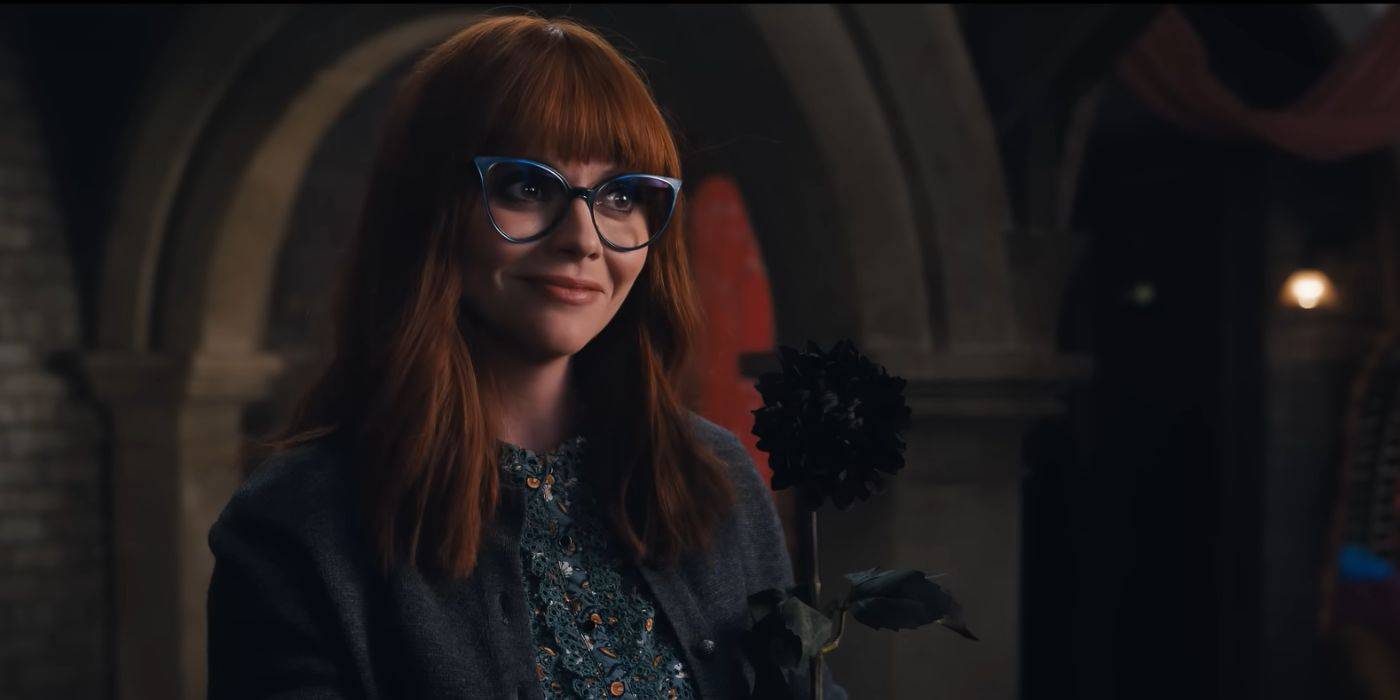 Elenco de Wandinha: tudo sobre os atores da série Netflix - 6 wednesday christina ricci.jpg?q=50&fit=crop&w=1500&dpr=1 - Elenco de Wandinha: tudo sobre os atores da série Netflix