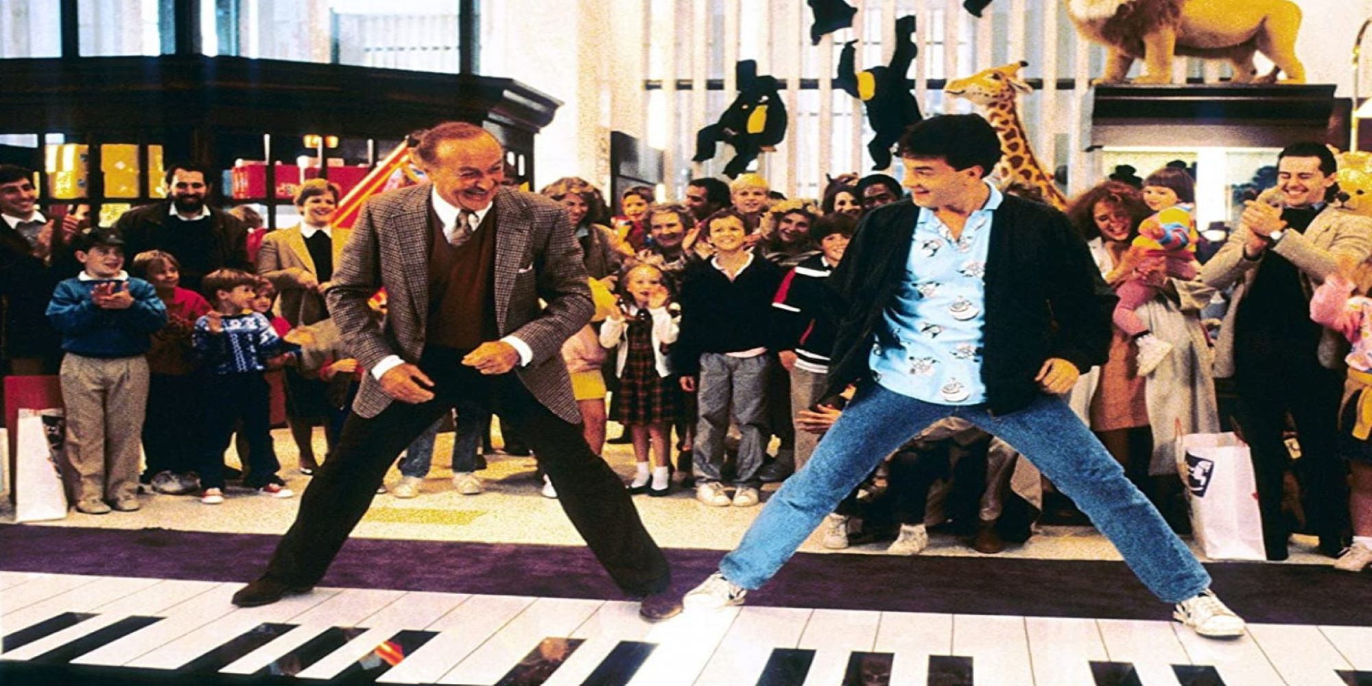 Tom Hanks et Robert Loggia dansent dans Big (1988)