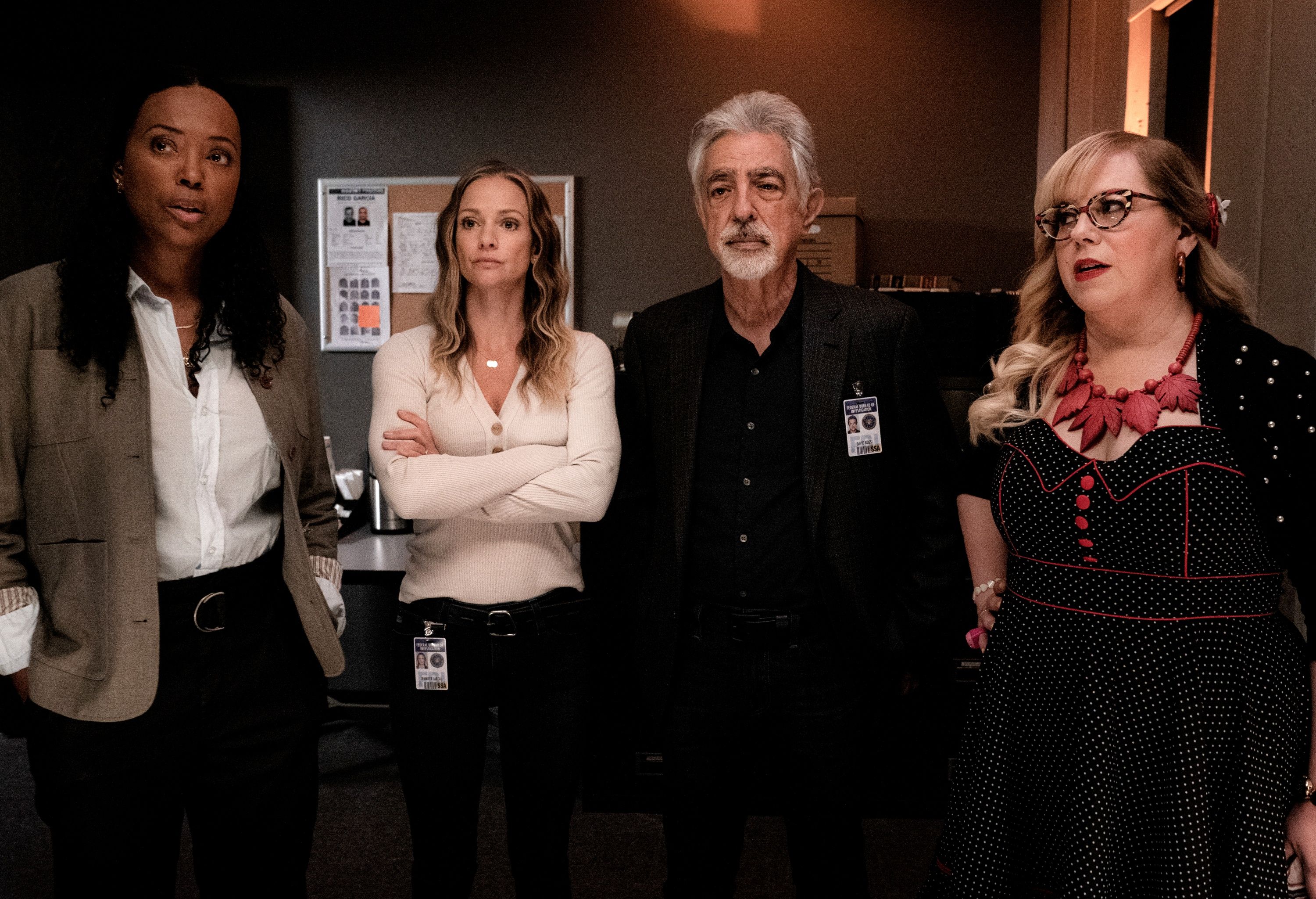 Aisha Tyler, AJ Cook, Joe Mantegna, and Kirsten Vangness in Criminal Minds: Evolution