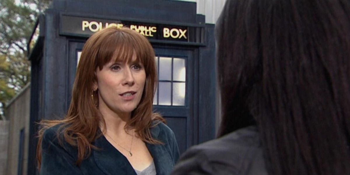 Donna Noble, played by Catherine Tate, meets Martha in front of the TARDIS in Doctor Who.