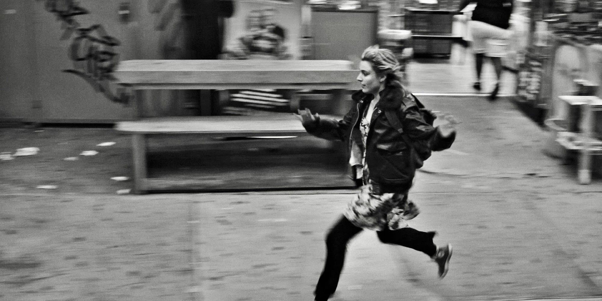 Greta Gerwig running in 'Frances Ha'