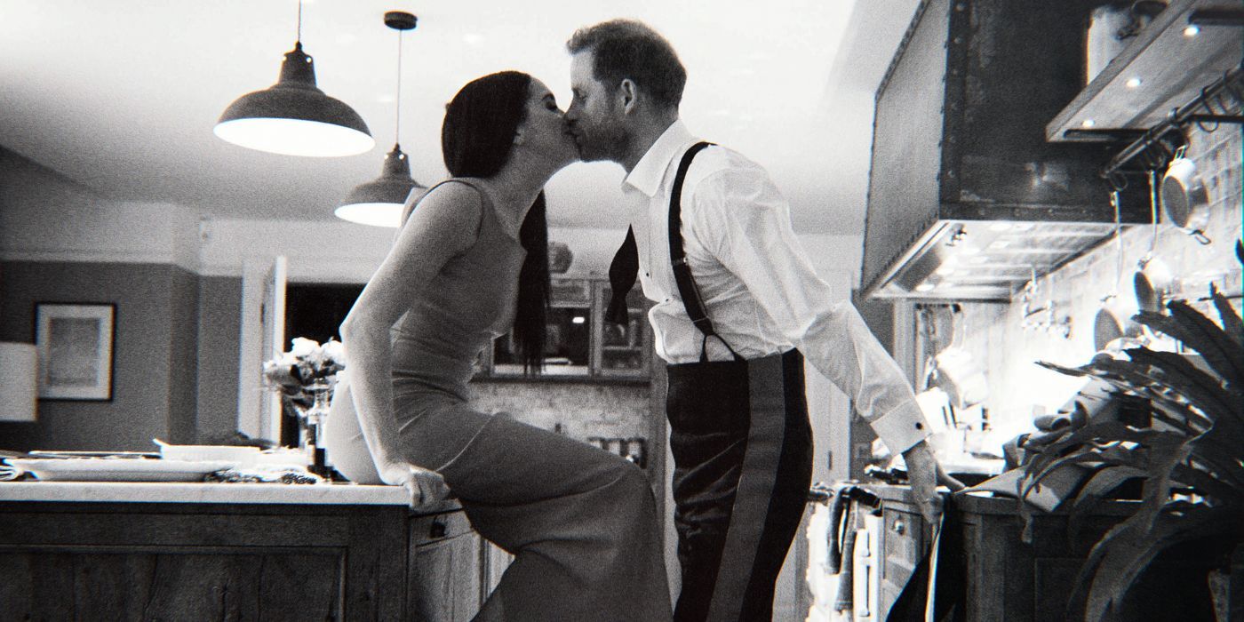 Le prince Harry et Meghan Markle s'embrassent dans la cuisine