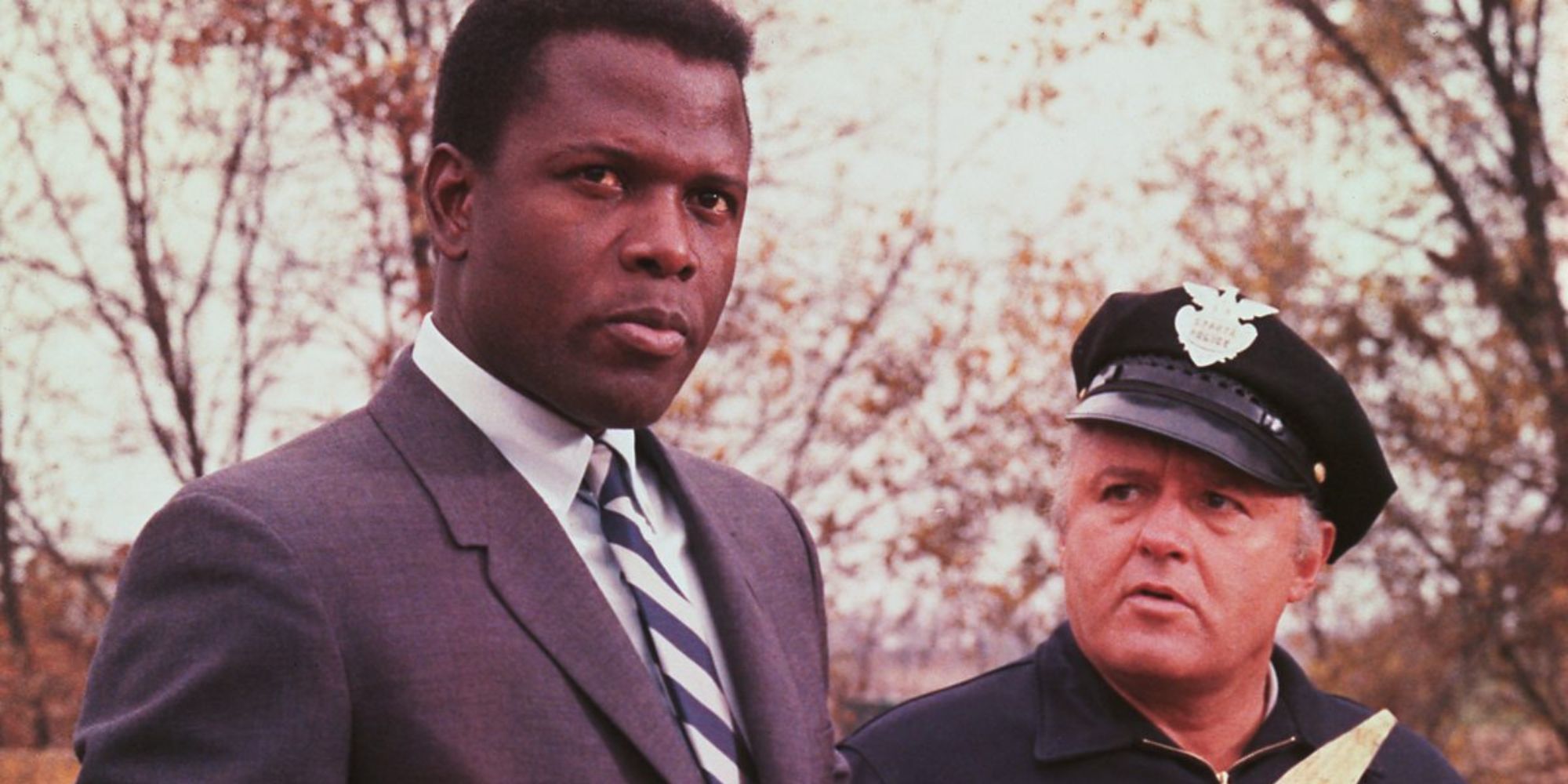 Detective Virgil Tibbs and Police Chief Bill Gillespie work the case in 'In the Heat of the Night'.