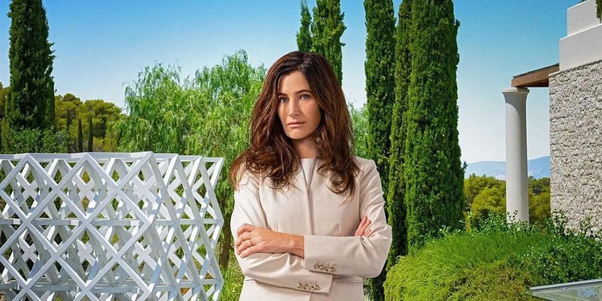 Kathryn Hahn as Claire Debella in a poster for Glass Onion