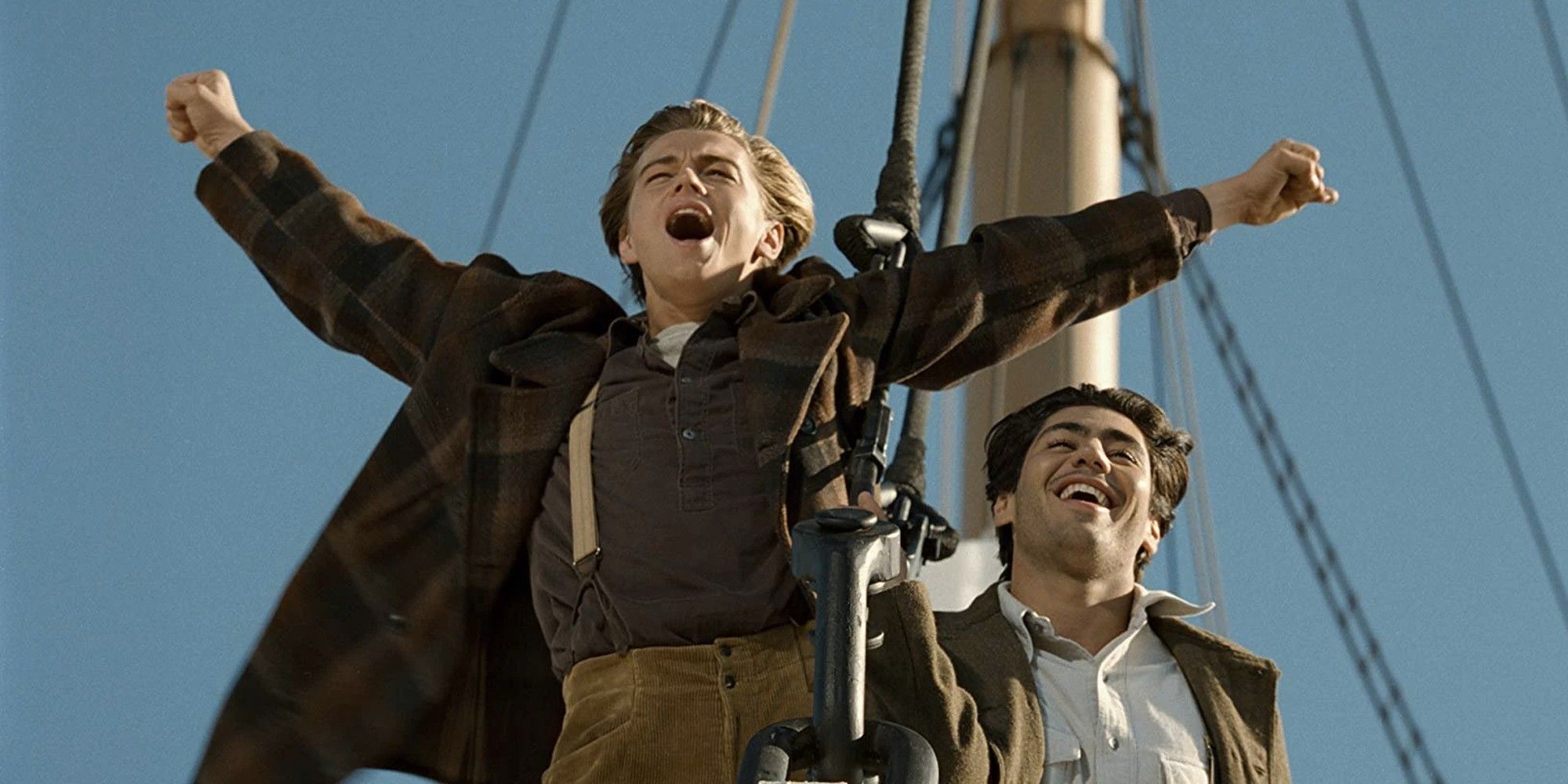 Leonardo DiCaprio as Jack yelling off a boat in 'Titanic'