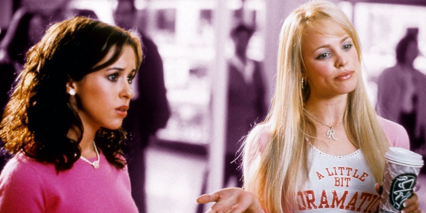 Gretchen Wieners (Lacey Chabert) e Regina George (Rachel McAdams) no shopping em Meninas Malvadas (2004)