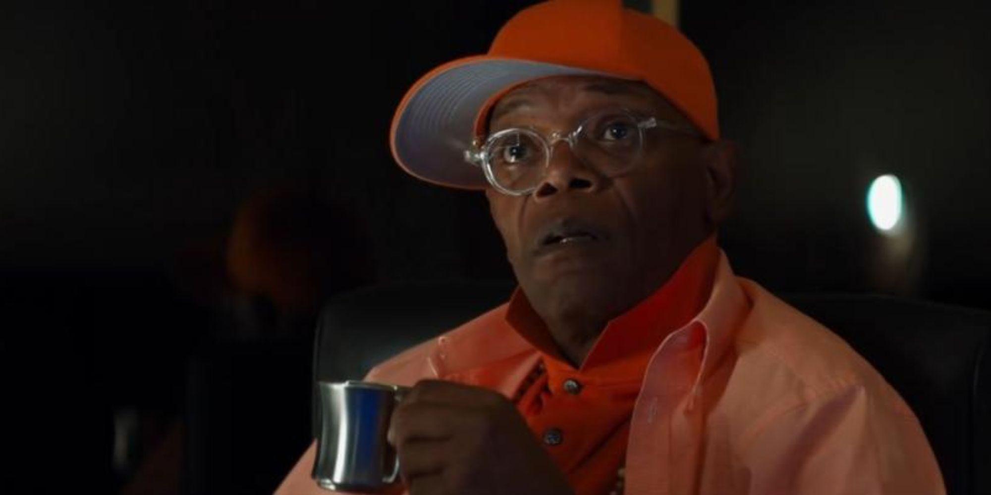 Richmond Valentine holding a coffee mug in Kingsman: The Secret Service