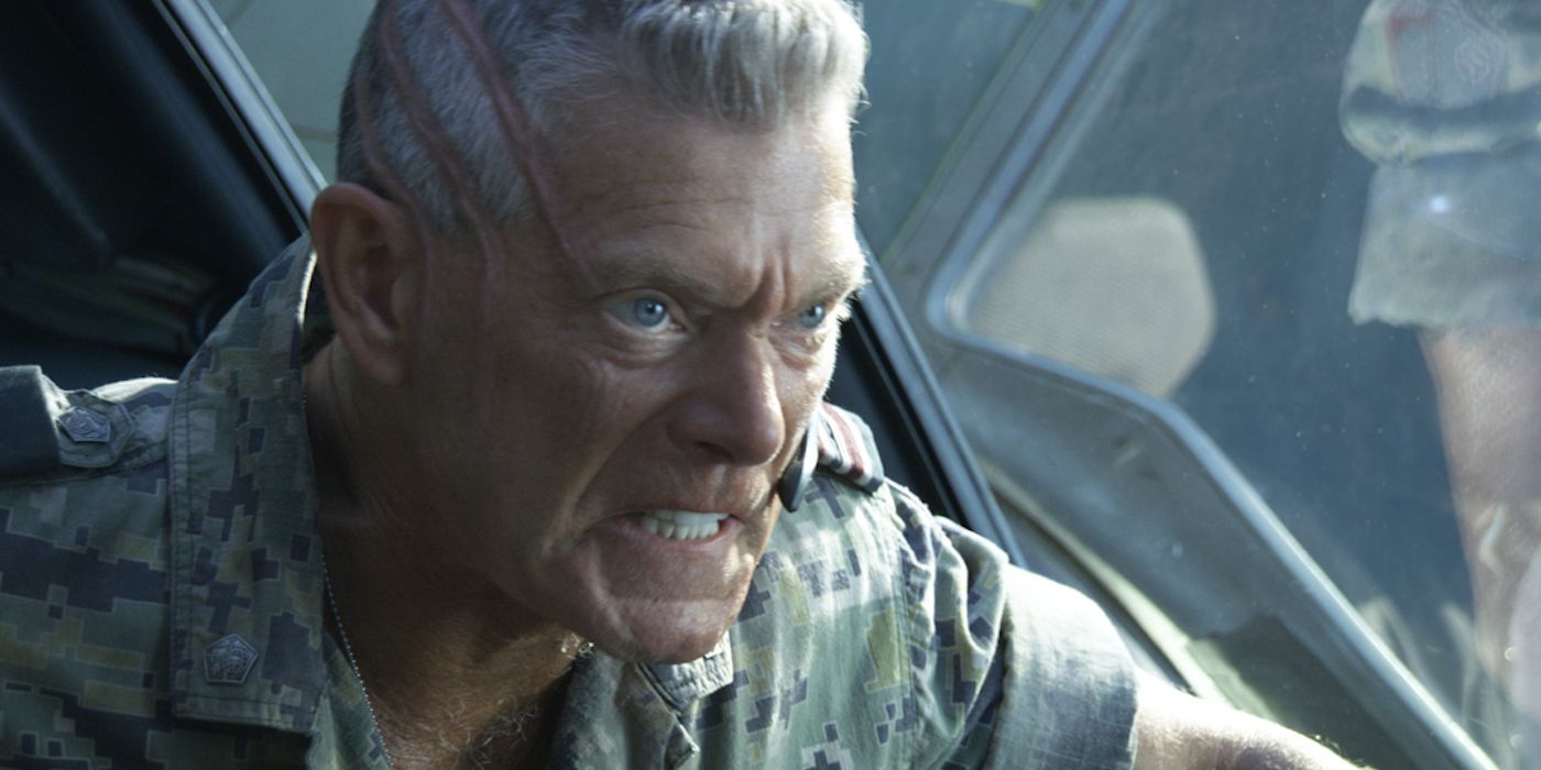 Stephen Lang as Colonel Quaritch gritting his teeth in an aircraft in Avatar (2009)