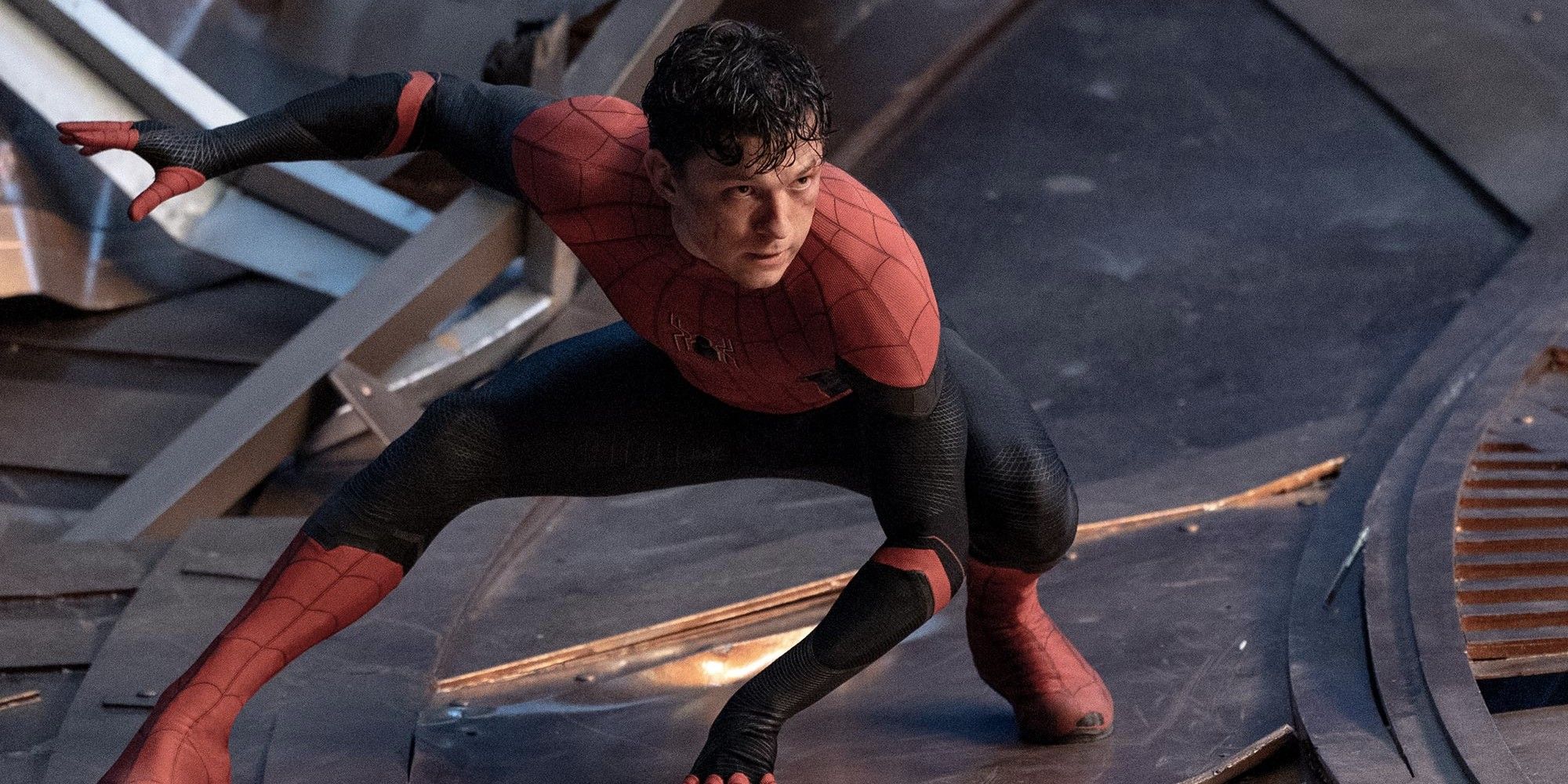 Spider-Man getting ready to attack in 'Spider-Man - No Way Home'