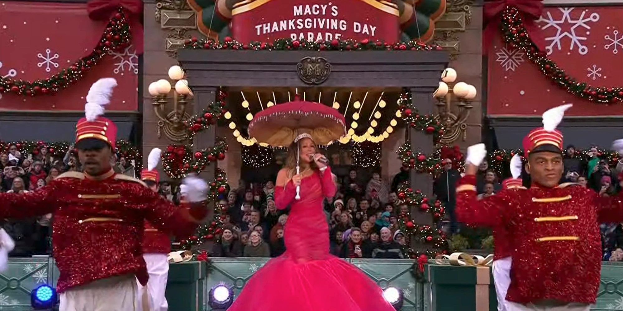 Mariah Carey na parada do Dia de Ação de Graças da Macy's