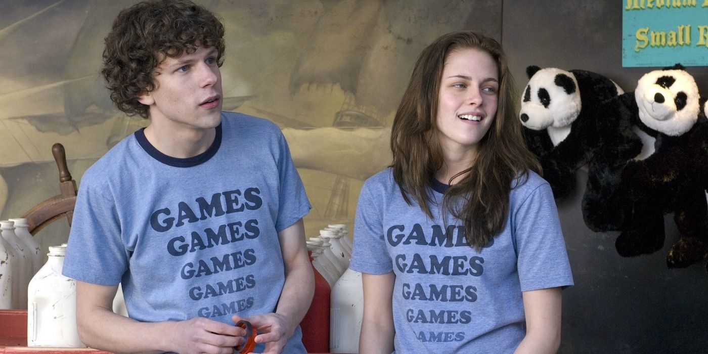 Jesse Eisenberg and Kirsten Steart in Adventureland