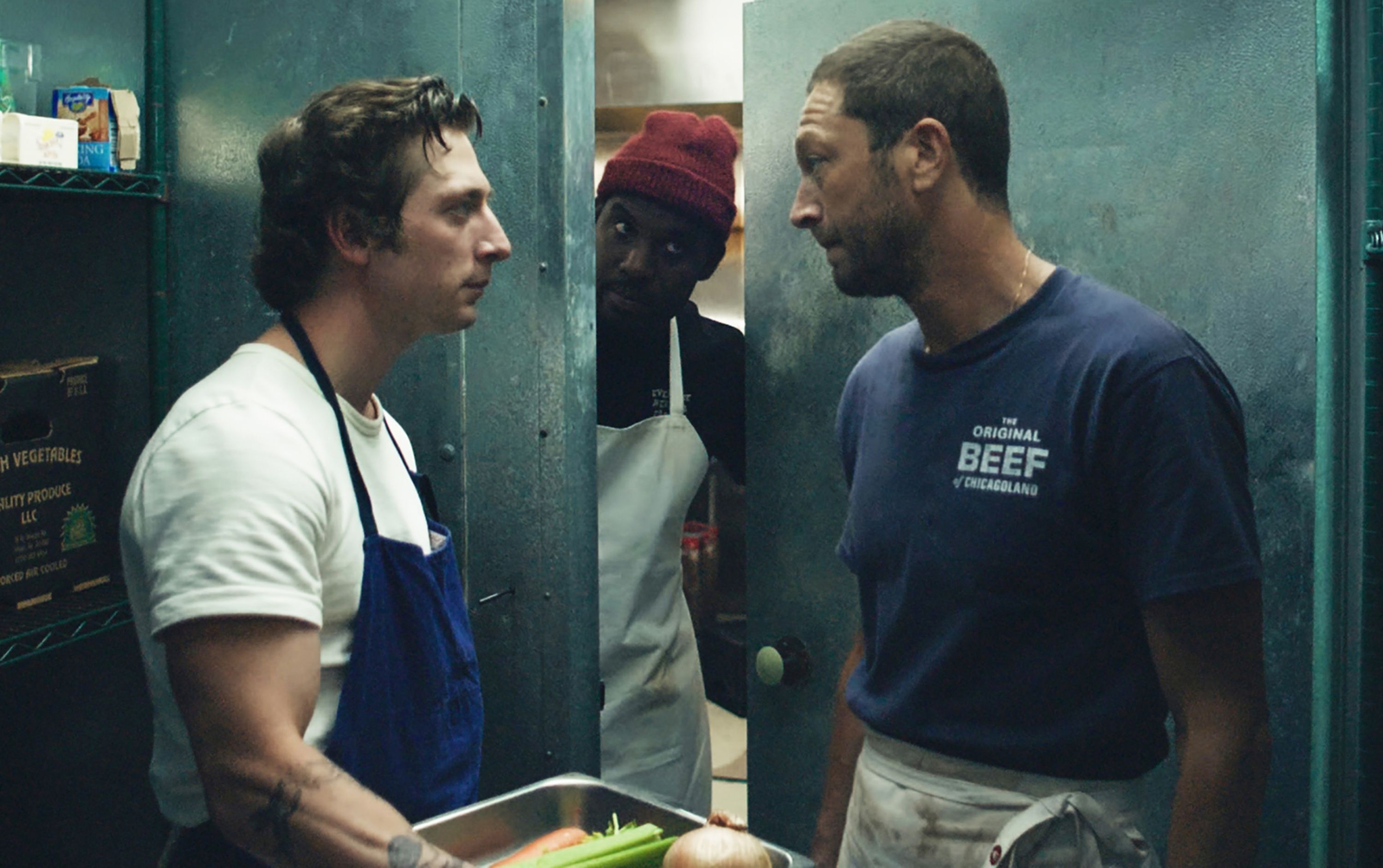 Ebon Moss-Bachrach and Jeremy Allen White in The Bear.