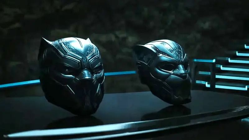 deux masques de panthère noire à wakanda pour toujours