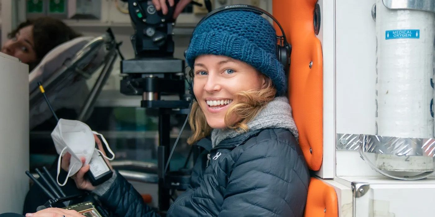 Director Elizabeth Banks on the set of Cocaine Bear.