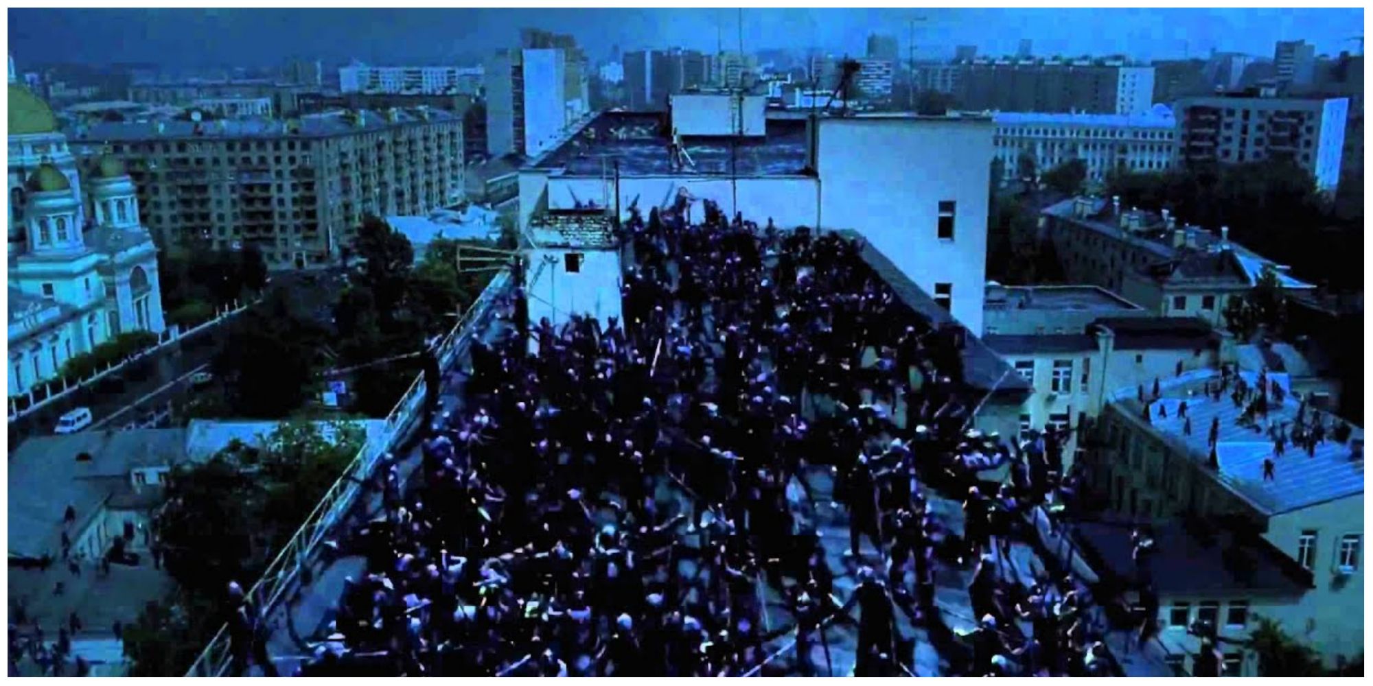 Film russe Night Watch 2004 Scène de combat au sommet d'un bâtiment