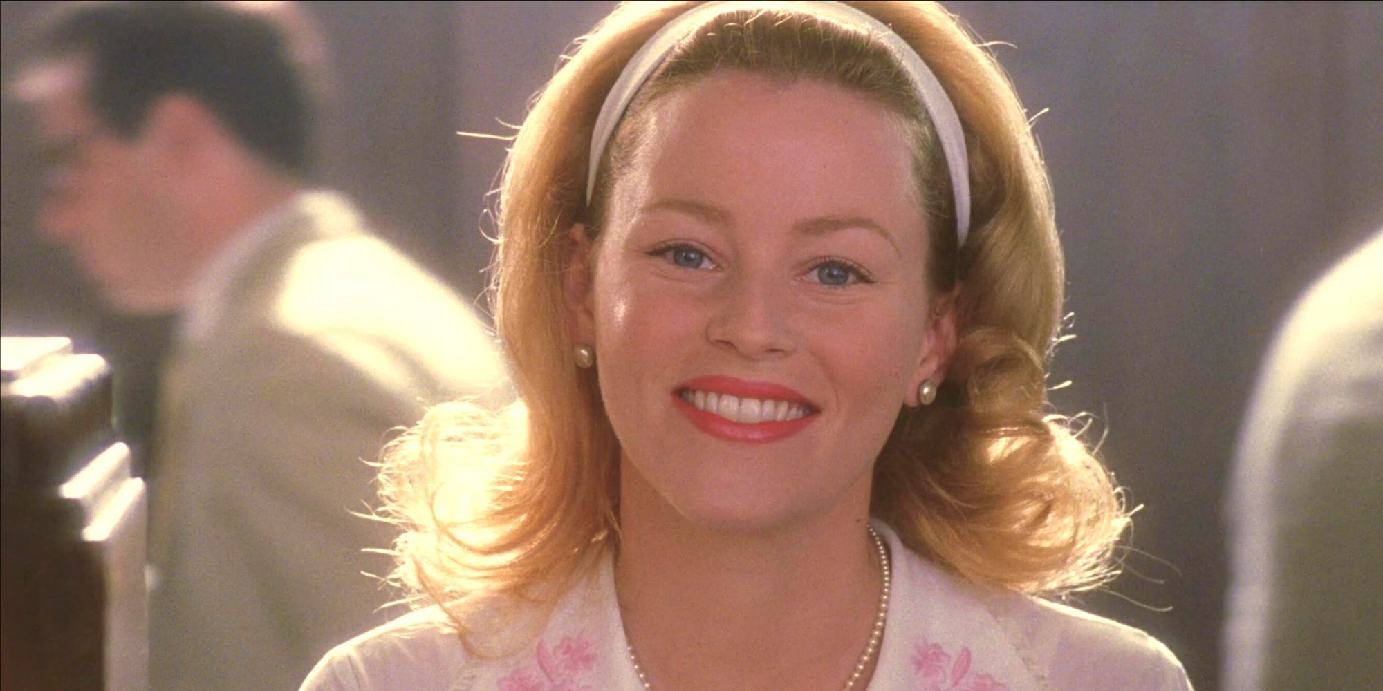Elizabeth Banks in Catch Me If You Can