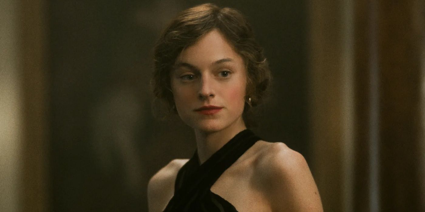 emma corrin in lady chatterley's lover