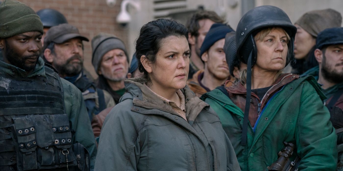 Melanie Lynskey dans le rôle de Kathleen avec des troupes dans The Last of Us