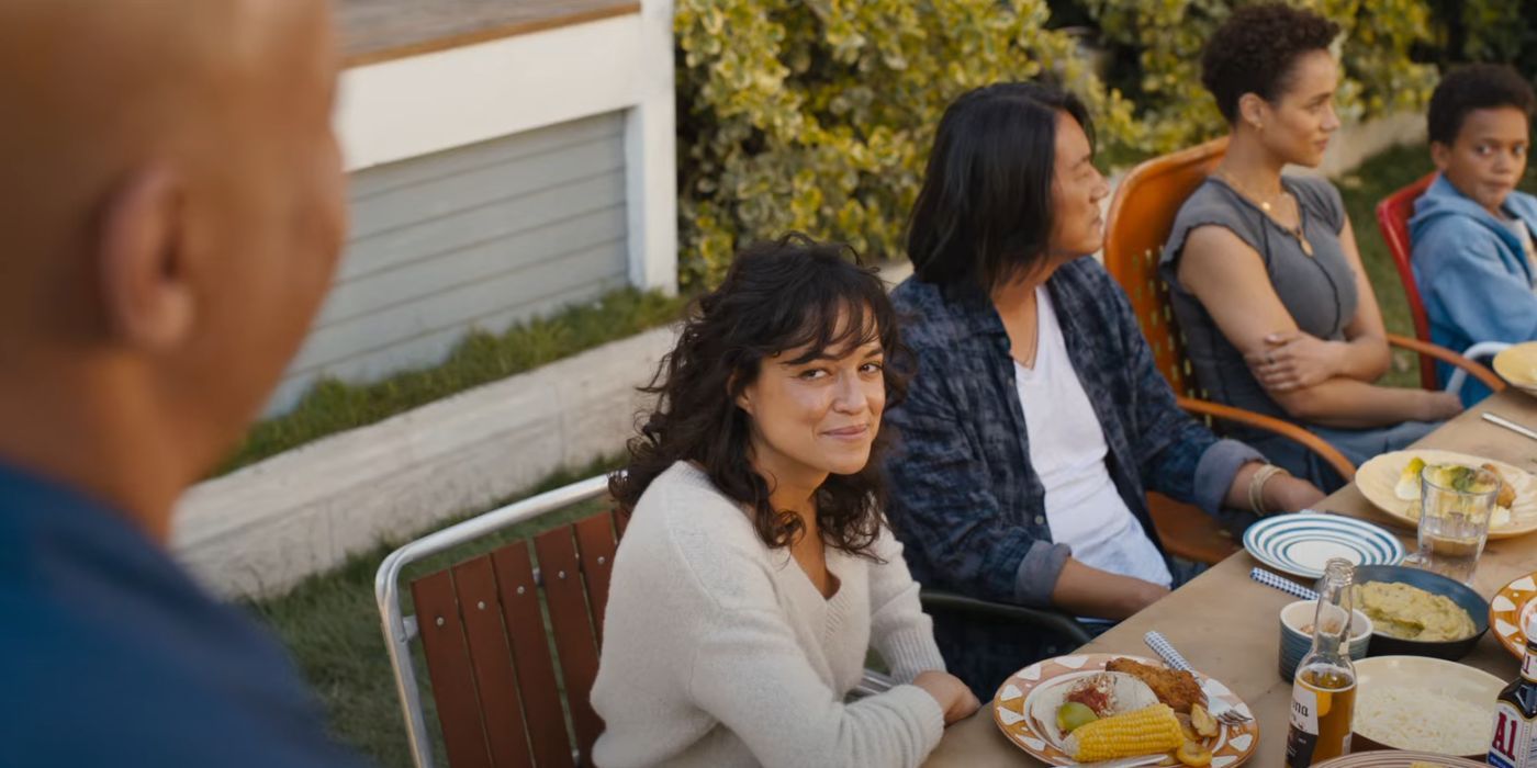 Michelle Rodriquez dans le rôle de Letty lors d'un barbecue dans Fast X.